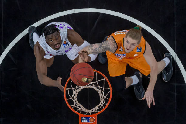 与篮板掌控 与篮板掌控