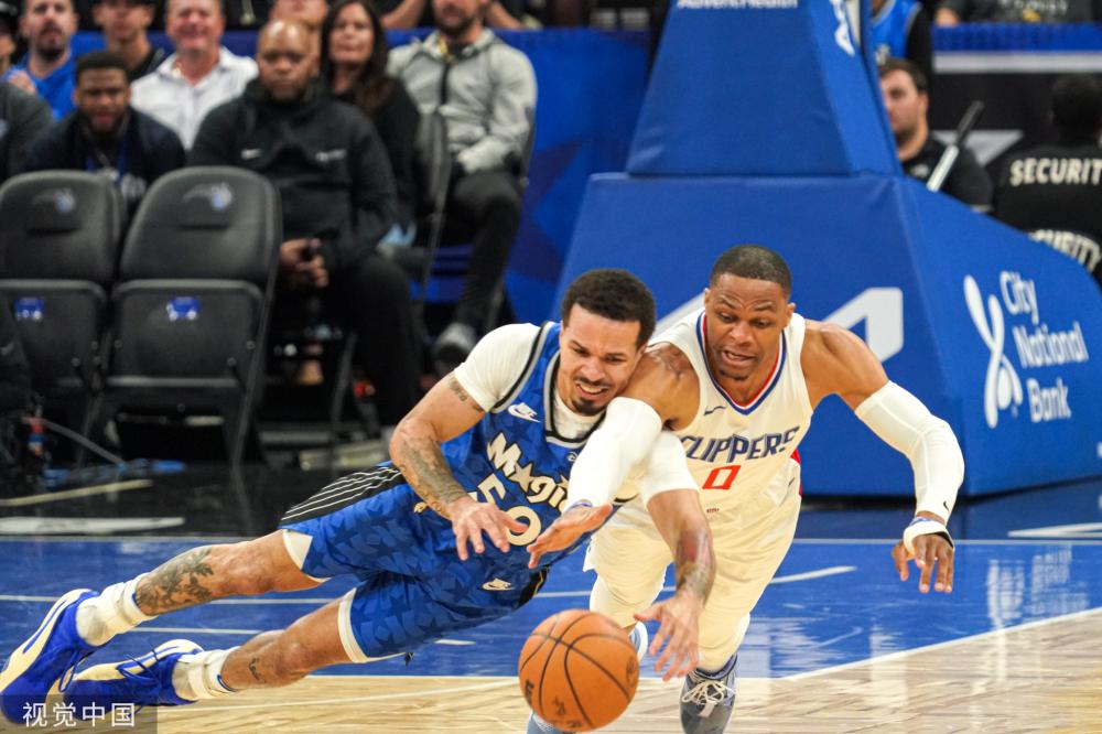 他与内马尔 他与内马尔